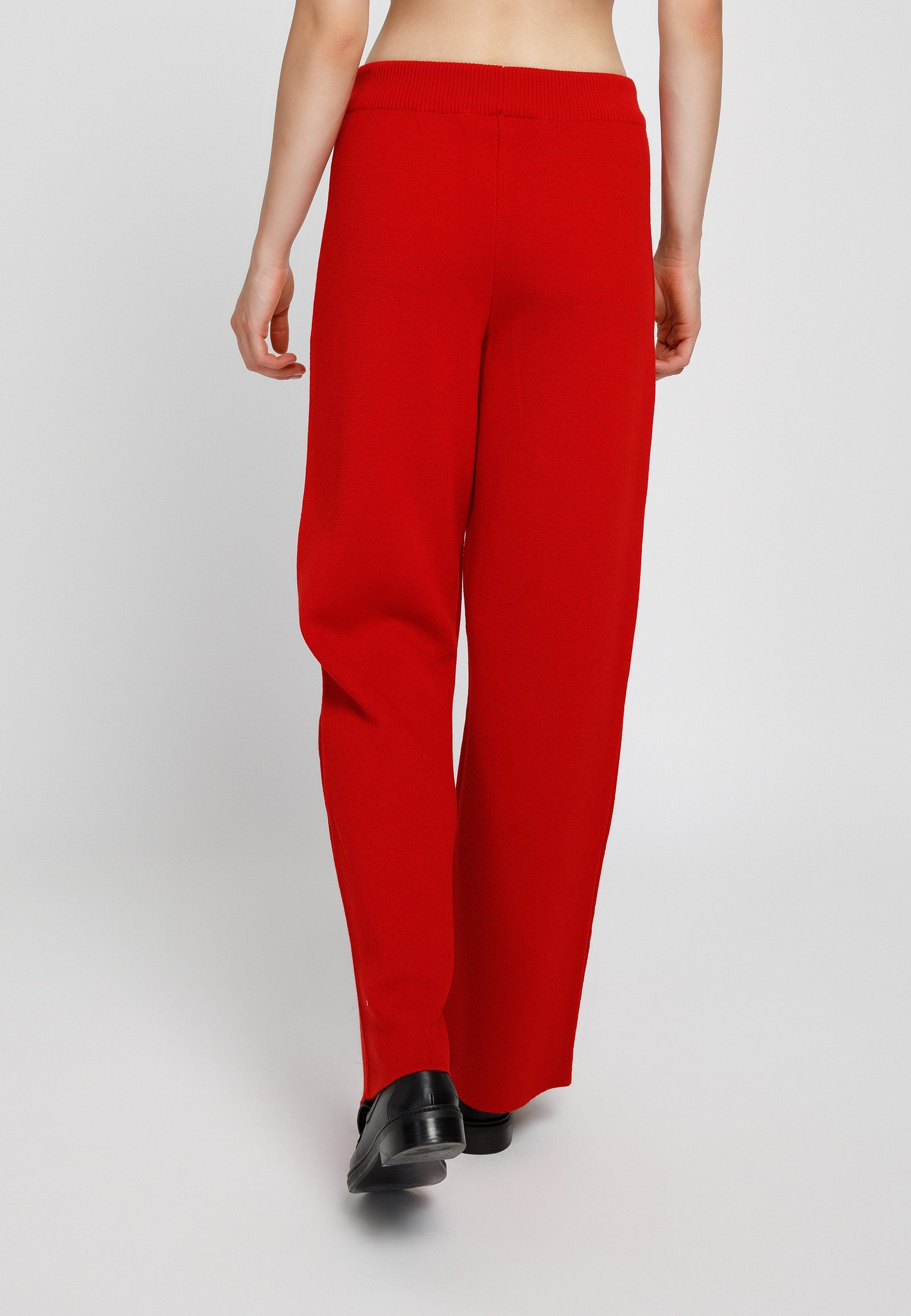Red Knitted Pants – NARRO LONDON